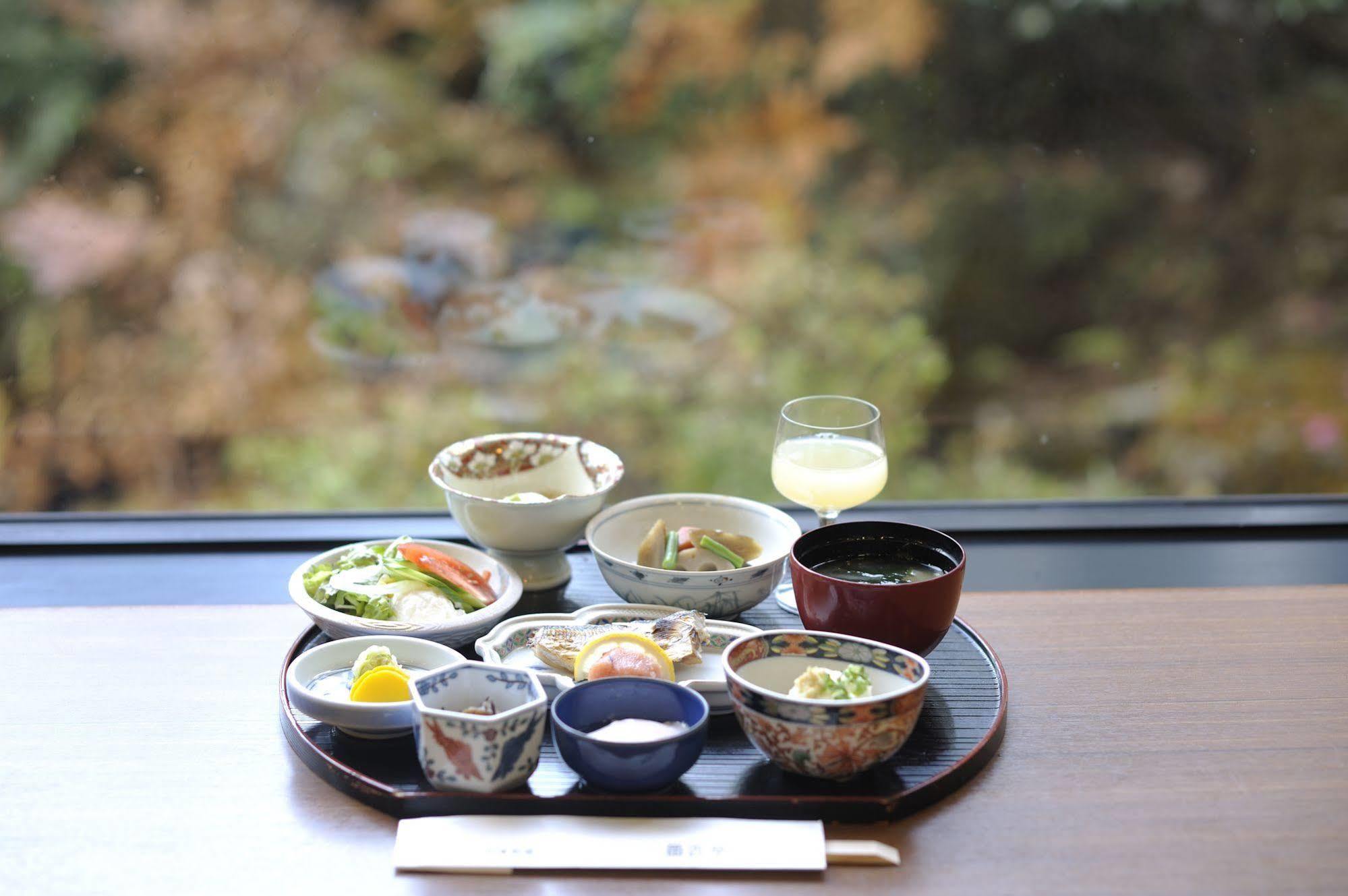 Hotel Kinsuien Saiki Экстерьер фото